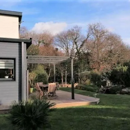 En Bois Recente Avec Jardin, Wifi A 800m Du Centre De - Ref 668 Villa *